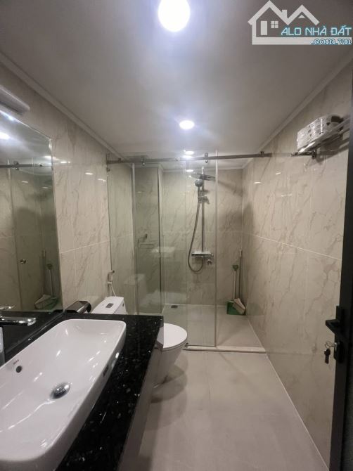 NHÀ ĐẸP TRUNG TÂM Q1 – HẺM VIP – TẶNG NỘI THẤT – 51M2 – GIÁ 19 TỶ
