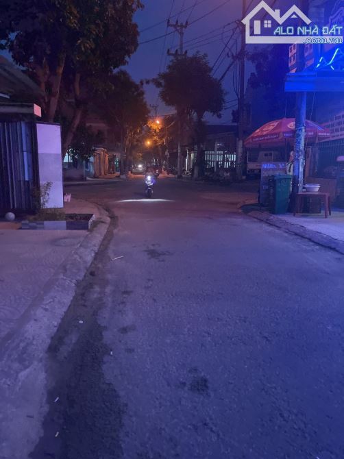 💥💥 HIẾM CÓ KHÓ TÌM ,MẶT TIỀN THANH VINH 10 ,DIỆN TÍCH KHỦNG ,TẶNG 2 CĂN NHÀ CẤP 4 💥