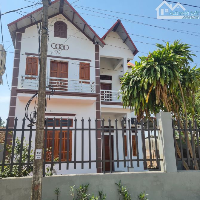 Bán Đất Tặng Nhà Phường Dĩnh Trì, TP Bắc Giang, Bắc Giang. 532m2, Mặt tiền 12m. Giá 5,2 tỷ