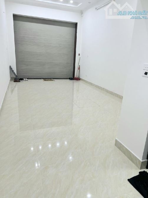 Bán nhà phố Cầu Giấy - kinh doanh 🚗