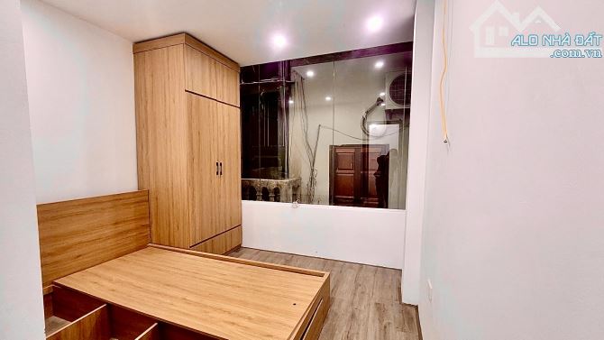 Bán nhà trung tâm đống đa ngõ nông rộng thống thoáng tiện ích bạt ngàn