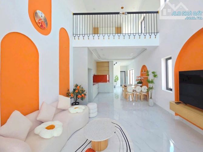 NHÀ 2 TẦNG GÓC 2 MẶT TIỀN KHU TÁI ĐỊNH CƯ 19/05