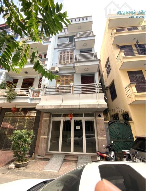 Cho thuê nhà liền kề Văn Quán 80m x 4 tầng giá 18 triệu