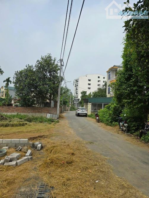 Siêu Phẩm Lô Góc Full Thổ Thôn 3 Tân Xã Sát Vành Đai CN Cao Hoà Lạc