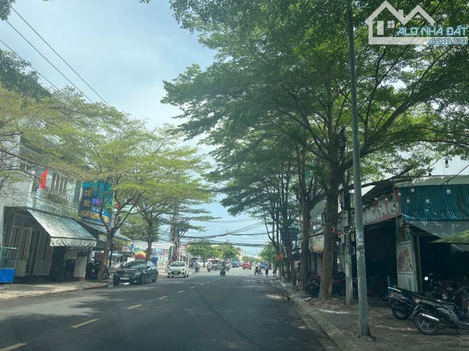 HÀNG HIẾM- MT ĐƯỜNG THÍCH QUẢNG ĐỨC, KĐT PHƯỚC LONG A, ĐÃ CÓ SỔ ĐẤT. GIÁ 110TR/M2