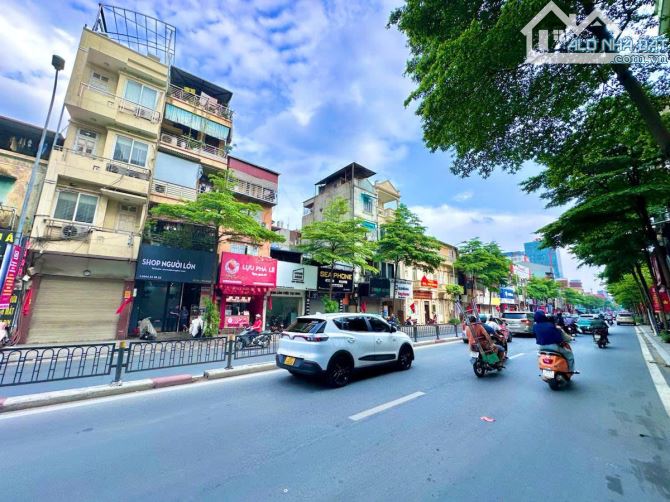 Mặt phố Nguyễn Lương Bằng cực đẹp 5 tầng, 89m2, mt 5m, 35 tỷ mấy bước ra ngã 5 Ô Chợ Dừa