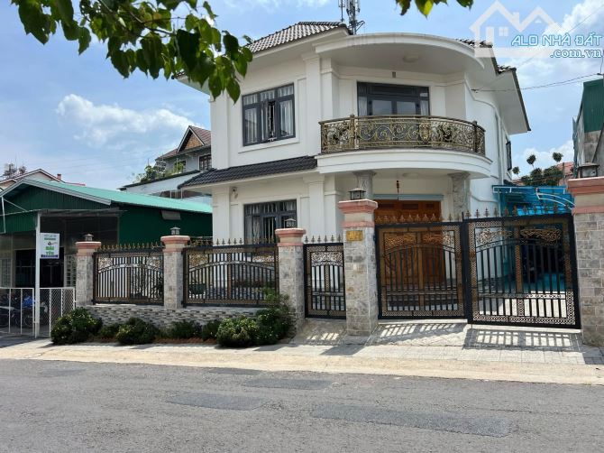 BÁN VILLA GẦN HỒ XUÂN HƯƠNG - PHƯỜNG 9 ĐÀ LẠT