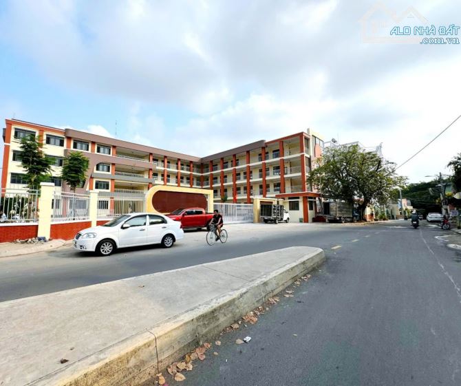 Ô tô ngủ trong nhà, Gò Vấp, 60m2, 2 Tầng, 4 Tỉ hơn