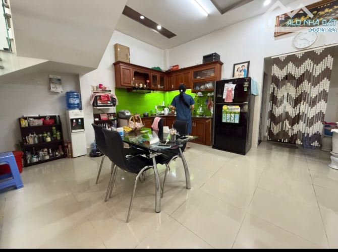 BÁN NHÀ 2 TẦNG ĐƯỜNG BÙI KỶ - 95M2 NGANG 5M - GẦN ĐẠI HỌC NGOẠI NGỮ ( KHÔNG GẦN NHÀ THỜ)