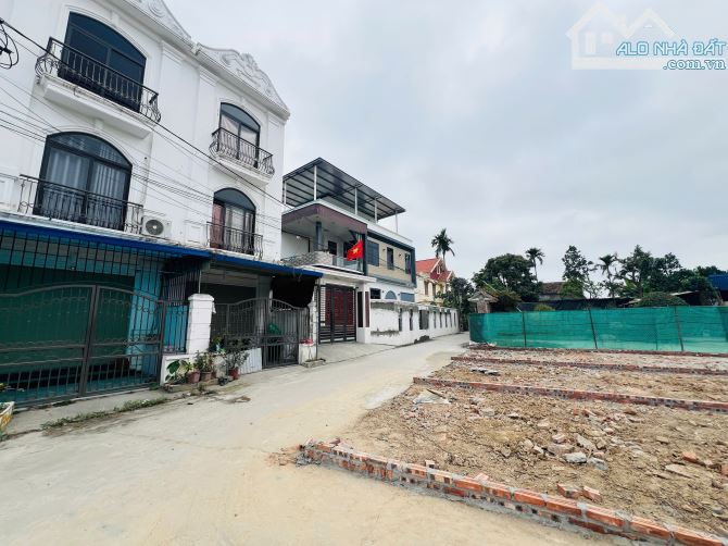 Lô đất tại: Xích Thổ, Hồng Thái, An Dương diện tích 50m ngõ 5,5m giá chỉ 1,02 tỷ
