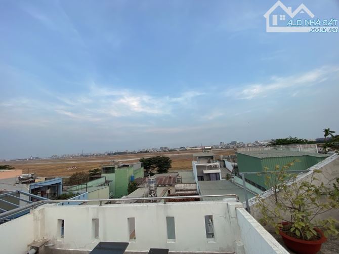 NHÀ TÂN BÌNH CÓ THANG MÁY 4x14M GIÁ 8,4 TỶ TẠI PHẠM VĂN CHIÊU PHƯỜNG 15 NHÀ 5 TẦNG 5 PHÒNG
