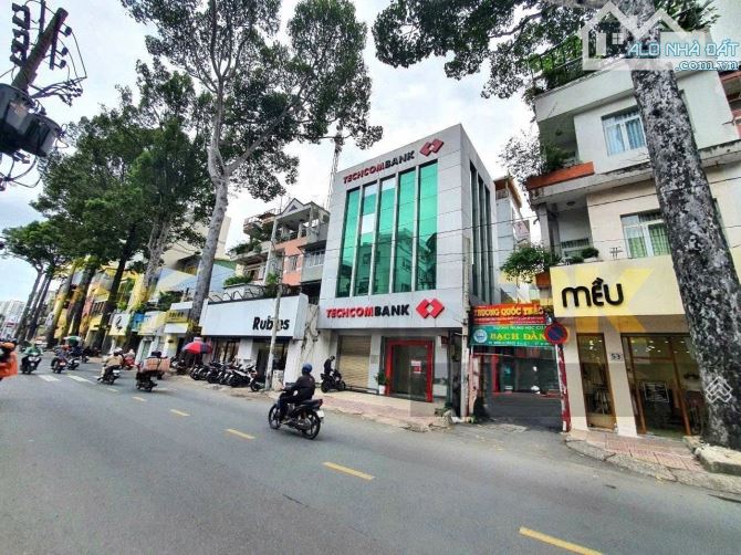 Hàng Hiếm - Góc 2MT Tôn Thất Tùng, Quận 1 - 8x10m - 5 Tầng - HĐT 120 triệu - Giá 54 tỷ