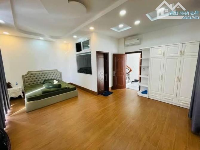 🌟 Biệt Thự Vũ Trọng Phụng – Tâm Điểm Sống Đẳng Cấp 🌟