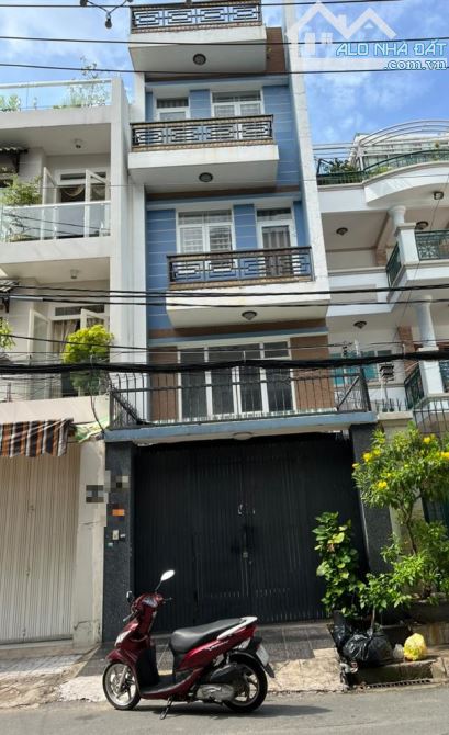 Bán nhà hẻm xe hơi Dương Bá Trạc Phường 1 Quận 8. Nhà hẻm thông thoáng, nhà đang cho thuê