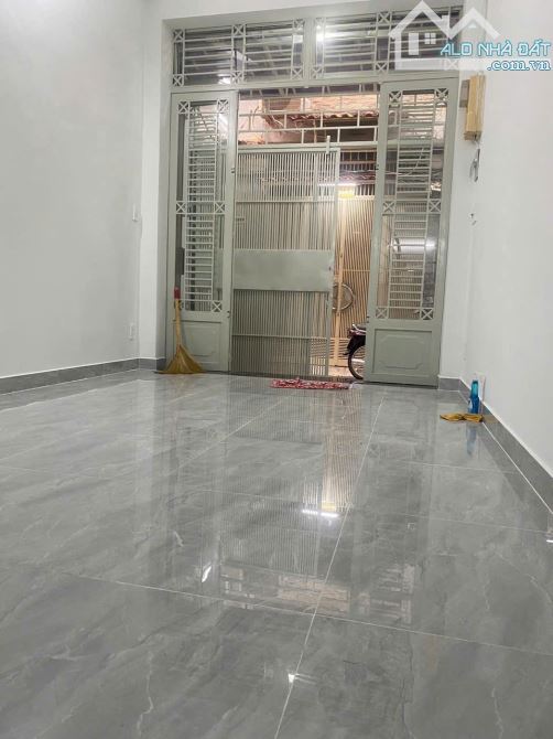 Cần cho thuê nhà nguyên căn đường Nam Kì Khởi Nghĩa Q3