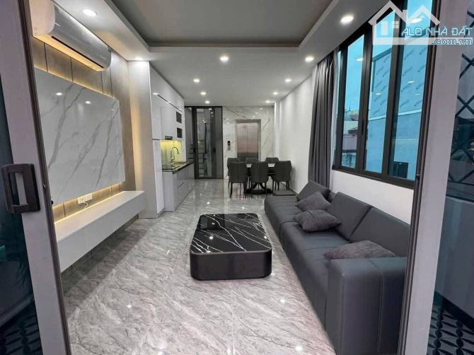 bán nhà đê trần khát chân, hai bà trưng, nhà mới thang máy, kinh doanh rất hợp lý