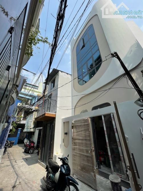 CHỦ GIẢM TỔNG 150TR CHỈ CÒN 1TỶ199 CHO CĂN NHÀ 3 TẦNG CÓ SỔ HỒNG RIÊNG NGAY ĐƯỜNG CMT8 P13
