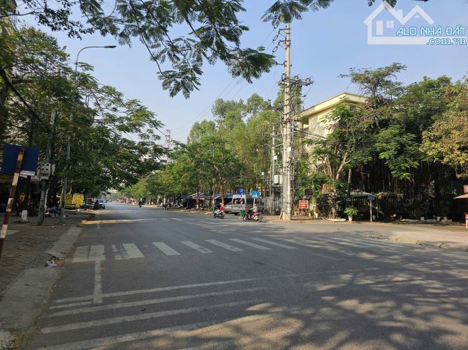 Bán đất đường hoàng hoa thám  bò sơn 1 DT 81m, MT4,5m,Hướng ĐN, Giá 15 tỷ