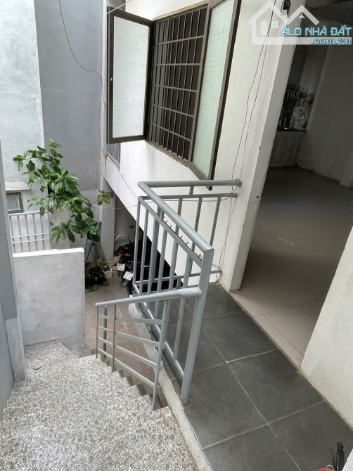 Cần bán nhà trọ 3 tầng đường Huỳnh Ngọc huệ