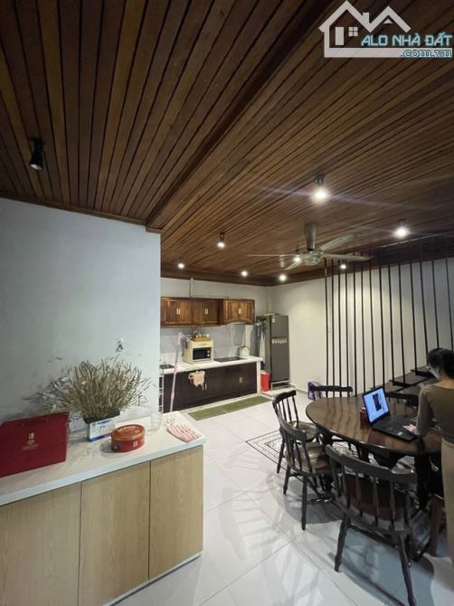 1/ NGAY CHỢ VẢI PHÚ THỌ HOÀ - TÂN PHÚ - HẺM XE HƠI ĐỖ CỬA - 69M2 - 2 TẦNG - NHÀ ĐẸP KENG