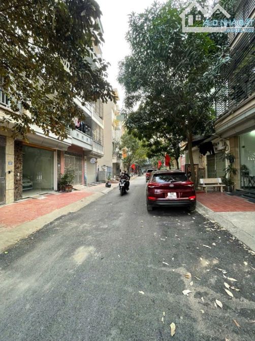 Phân lô, vỉa hè, ô tô tránh, sát công viên, kinh doanh văn phòng, Mỗ Lao, Hà Đông