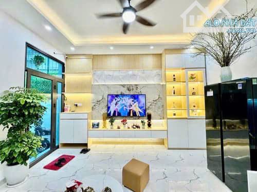🏡 CHỈ HƠN 5 TỶ CÓ NGAY NHÀ PHỐ ĐỀN LỪ – LÔ GÓC Ô TÔ  – TẶNG FULL NỘI THẤT