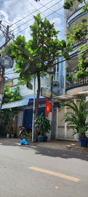 BÁN NHÀ MẶT TIỀN TRUNG TÂM Q.TÂN PHÚ .57M2.3 TẦNG .9.5 TỶ