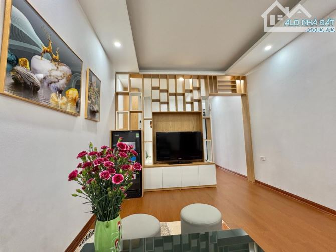 BÁN CĂN HỘ TẬP THỂ MINH KHAI - HAI BÀ TRƯNG - 2.x TỶ CĂN HỘ 2 NGỦ - TẶNG FULL NỘI THẤT   V