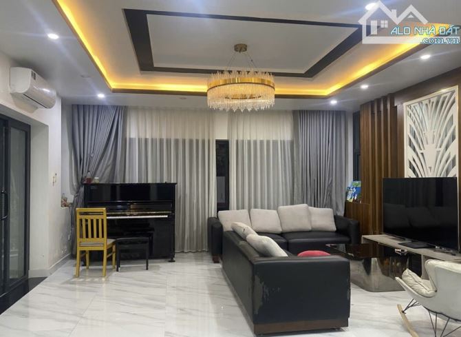 SIÊU PHẨM BIỆT THỰ SONG LẬP LÔ GÓC  DT 260M  MẶT ĐƯỜNG LONG VIỆT  TT. QUANG MINH, MÊ LINH