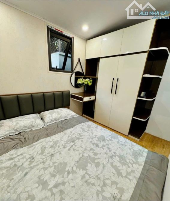 Bán tập thể tầng 4 tiện nghi 2 phòng ngủ phố Minh Khai, Ngõ Hoà Bình 7, giá chỉ 2,55 tỷ