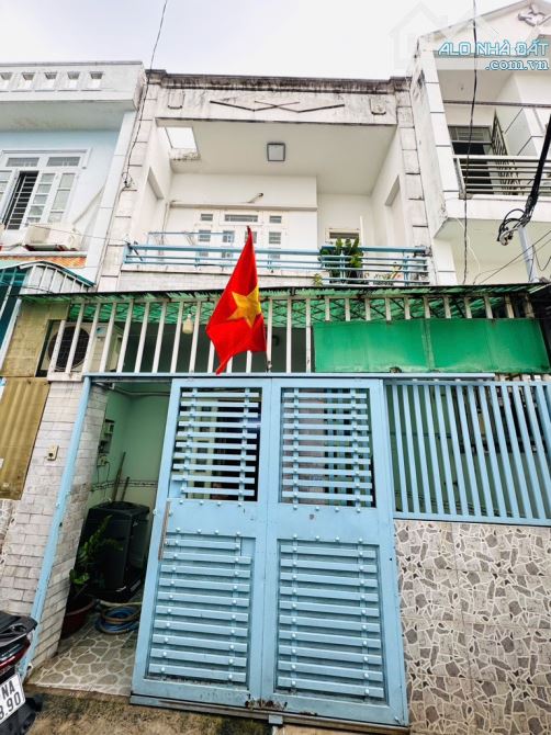bán nhà Tân thới hiệp 20, 2 TẦNG, HẺM 5 M2, BUÔN BÁN NHỎ, quận 12, giá siêu rẻ, chỉ 4.65tỷ
