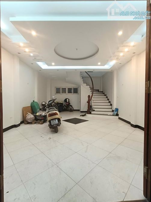 CẦU GIẤY - 45M x 5T - MT 5.15M - GARRA Ô TÔ VÀO NHÀ ❗️