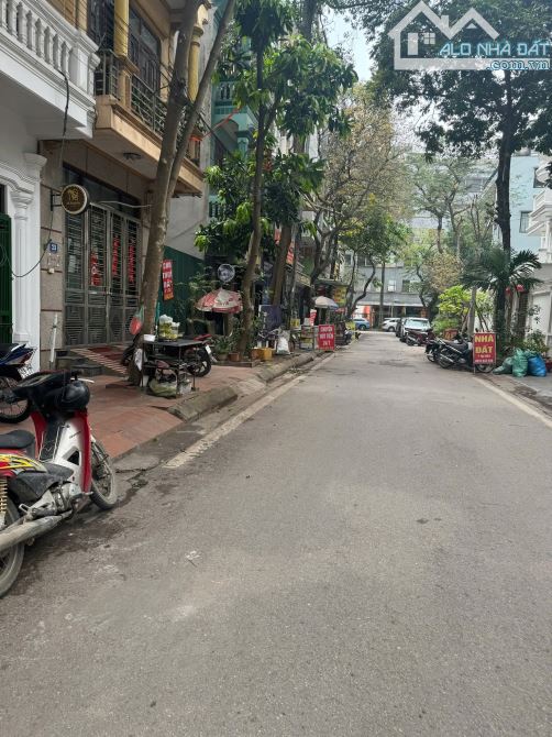 Bắc Linh Đàm, Phân lô 2 thoáng, Vỉa hè, ô tô tránh, dt 73m2, 5 tầng, mt 4.1m, Giá 23.9 tỷ