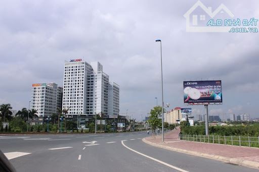 Bán căn 3 ngủ view cực đẹp tại CC Vườn Đào mặt đường Võ Chí Công, Lạc Long Quân