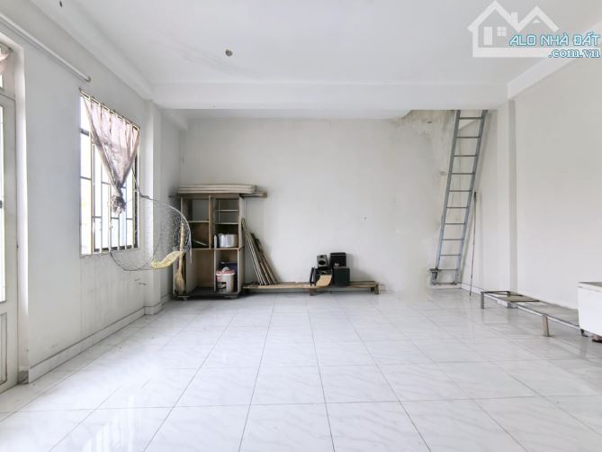 CHỦ THỞ OXY BÁN GẤP NHÀ 2 MẶT HẺM XE HƠI 69M2 GẦN CHỢ 26 THÁNG 3 GIÁP AEON GIÁ 6 TỶ TL - 10