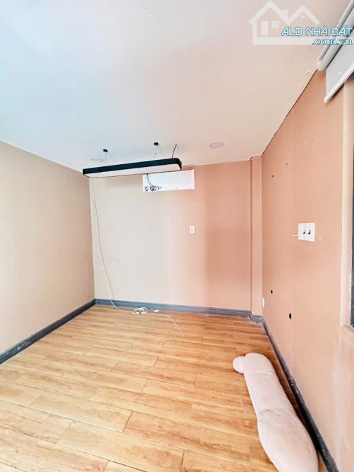 GẤP BÁN MTKD GÒ DẦU TÂN PHÚ 52M2 NHÀ 5 TẦNG MỚI XÂY CHO THUÊ 20TR/TH GIÁ 9TỶ TL - 10