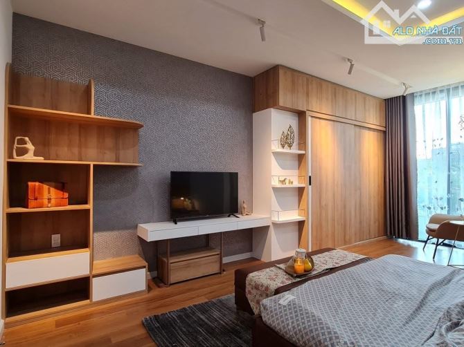 Định cư Mỹ bán gấp nhà Phó Cơ Điều, Q.11/ giá chỉ 3,37TỶ- 57,3m²/ 1T2L/ SHR - 10