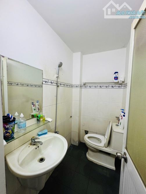 bán nhà Tân thới hiệp 20, 2 TẦNG, HẺM 5 M2, BUÔN BÁN NHỎ, quận 12, giá siêu rẻ, chỉ 4.65tỷ - 10