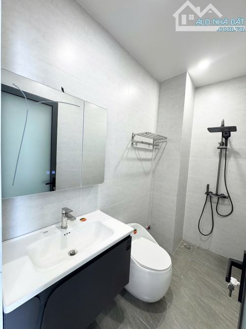 NHÀ PHỐ 3 TẦNG MỚI XÂY - FULL NỘI THẤT CAO CẤP -ĐƯỜNG TRIỆU QUANG PHỤC, GIÁ 4,9 TỶ. - 11