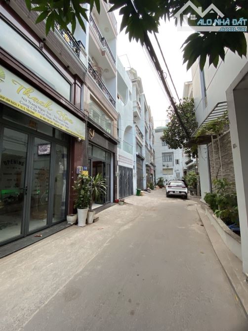 NHÀ TÂN BÌNH CÓ THANG MÁY 4x14M GIÁ 8,4 TỶ TẠI PHẠM VĂN CHIÊU PHƯỜNG 15 NHÀ 5 TẦNG 5 PHÒNG - 11