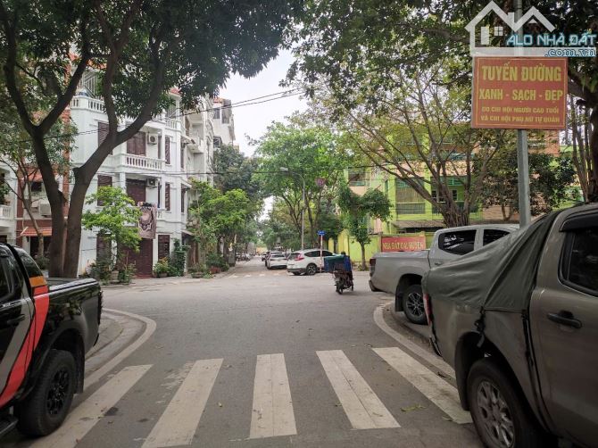 Tái Định Cư phố Trạm 86m 5Tầng Thang Máy đối diện Công Viên KD + VP đẹp nhỉnh 24Tỷ - 1