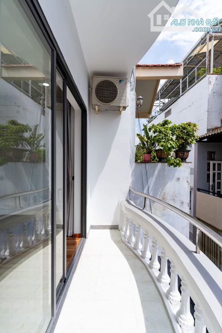 Mua ngay kẻo lỡ nhà đường Đoàn Văn Bơ Quận 4, 68m2 giá 4 tỷ 2 , SHR - 1