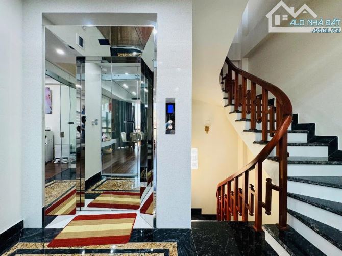 NHÀ CẦU DIỄN DÂN XÂY - 37M2 - DÂN XÂY - NGÕ THÔNG - Ô TÔ ĐỖ CỬA - CHỈ 6 TỶ 1 - 1