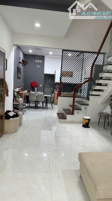 Bán nhà mặt kiệt Lý Tự Trọng,69m, 5tỷ700tr, trung tâm Hải Châu, Đà Nẵng - 1