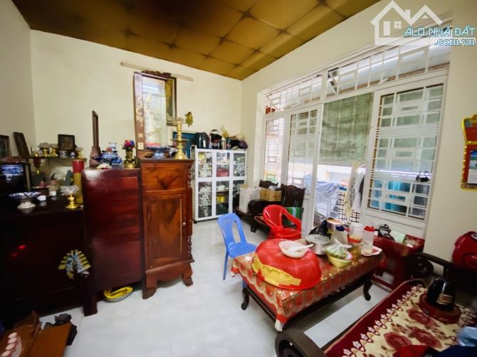 Bán nhà mặt kiệt Hoàng Diệu, 93m2, 4tỷ950 ngày trung tâm Hải Châu, Đà Nẵng - 1