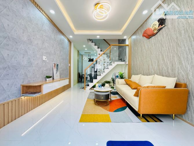 🔥 NHÀ ĐẸP NHƯ MỚI – BẾN VÂN ĐỒN, Q.4 – 64m² – CHỈ 3 TỶ 490 – CÓ THUÊ SẴN 18TR/THÁNG 🔥 - 1