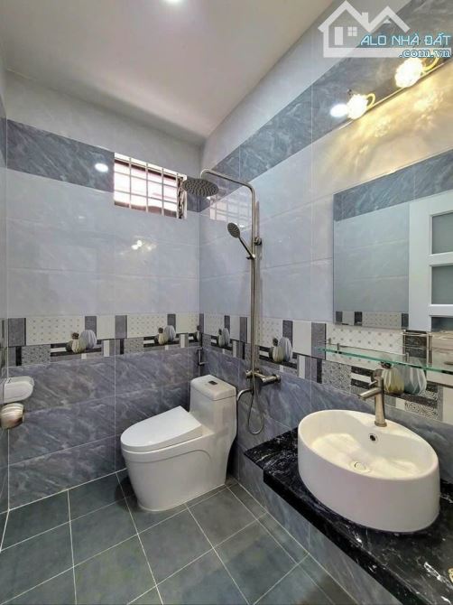 Bán nhà ngay Vườn Chuối, Quận 3.Giá: 3 tỷ 090tr/60.5m2 sổ riêng, đường ô tô 6.5m - 1
