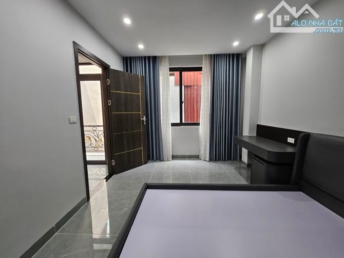 BÁN NHÀ TRƯƠNG ĐỊNH NHÀ XÂY MỚI   Dt. 38 m2.   Xây 5 tầng  giá 6,15tỷ đường rộng 2.5m, - 1