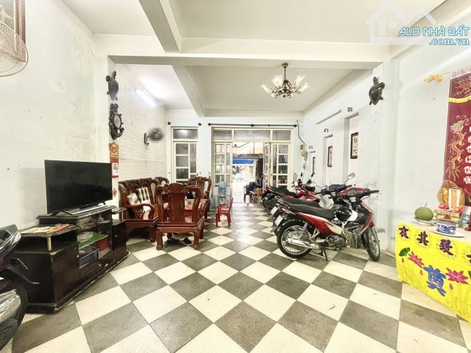 BÁN NHÀ 5 TẦNG MẶT TIỀN ĐƯỜNG SỐ - PHƯỜNG TÂN THÀNH - TÂN PHÚ . Dt 160M .. GIÁ 25 TỶ - 1