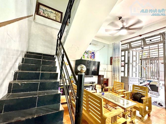 Nhà 2 tầng đông hoà dĩ an dt 68m2 - 1